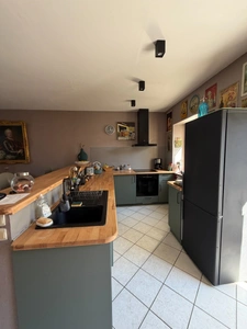 Charras. Maison en pierre de 198 m² avec gîte de 70 m² à terminer 