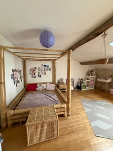La Tâche. Propriété de 361 m² sur une parcelle de 2 ha