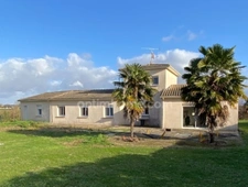 Champniers. Maison d'habitation 134 m² avec double garage et jardin 