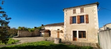 Garat. Maison 125 m² avec dépendance à réhabiliter
