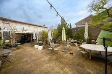 Ruelle sur Touvre. Immeuble 460 m²