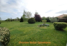Charente, proche La Rochefoucauld, maison de plain-pied 139 m², garage, carport, terrain 2957m² 