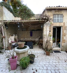 Ruelle sur Touvre. Maison 143 m² avec dépendance en pierre et garage 