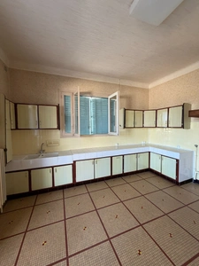Magnac sur Touvre. Maison 125 m² sur sous-sol avec terrain de 2204 m²