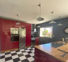 Voeuil et Giget. Maison 233 m² avec garage, piscine et jardin 
