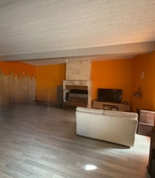 Mornac. Maison 191 m² avec garage et terrain 