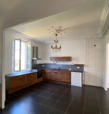 Ruelle. Maison 210 m² avec studio indépendant 