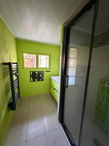 Charras. Maison en pierre de 198 m² avec gîte de 70 m² à terminer 