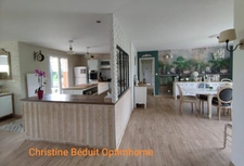 Charente, proche La Rochefoucauld, maison de plain-pied 139 m², garage, carport, terrain 2957m² 