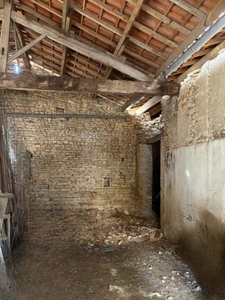 Agris. Maison à réhabiliter de 127 m² sur parcelle de 2255 m²