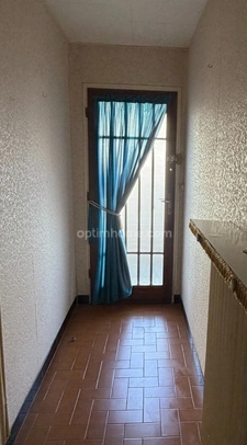 Soyaux. Maison mitoyenne de  110 m² avec garage et jardin 
