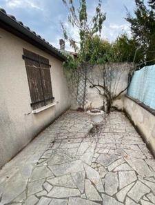 Angoulême. Maison 55.50 m² avec garage 