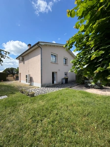 Pranzac. Maison 95 m² sur sous-sol avec garage 