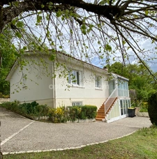 Touvre. Maison 85 m² sur sous-sol avec garage et jardin 