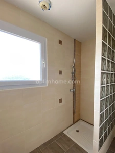 Champniers. Maison d'habitation 134 m² avec double garage et jardin 
