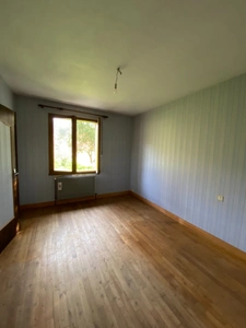 Angoulême . Maison 128 m² avec sous-sol semi enterré