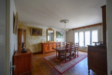 Ruelle sur Touvre. Maison 179 m² avec 3 garages sur parcelle de 2039 m². 
