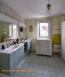 Charente, proche La Rochefoucauld, maison de plain-pied 139 m², garage, carport, terrain 2957m² 