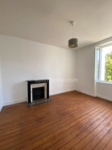 Ruelle. Maison 210 m² avec studio indépendant 