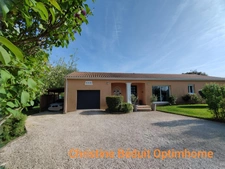 Charente, proche La Rochefoucauld, maison de plain-pied 139 m², garage, carport, terrain 2957m² 
