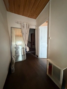 La Rochefoucauld. Immeuble avec magasin et appartement 