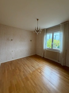 Champniers. Maison 158 m² avec garage indépendant 