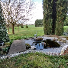 Exceptionnelle : Val de Bonnieure, maison de 200 m² sans vis à vis, piscine, terrain.