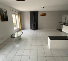 L'Isle d'Espagnac. Maison 99.70 m² avec jardin et garage 
