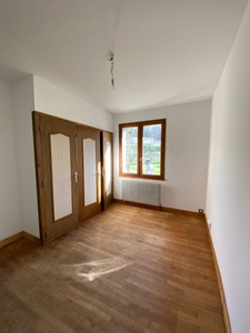 Angoulême . Maison 128 m² avec sous-sol semi enterré