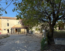 Mornac. Maison 191 m² avec garage et terrain 