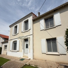 Saint Yrieix. Maison 190 m² sur terrain de 4070 m² 