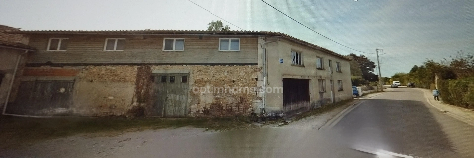 2 pièces 430 m² · à Chasseneuil sur Bonnieure · 430 m² · 85 000 €