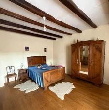 Vouzan. Maison 159 m² avec garages et dépendances 