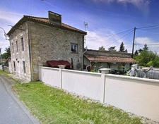 Pranzac. Maison 165 m² avec piscine hors sol