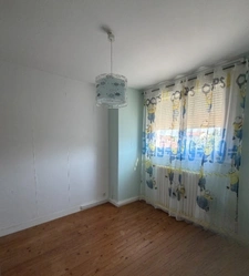 Soyaux. Maison mitoyenne de 102 m² avec garage et jardin 