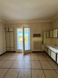 Magnac sur Touvre. Maison 125 m² sur sous-sol avec terrain de 2204 m²