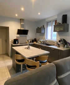 Mornac. Maison 119 m², entièrement rénovée avec garage et jardin 