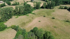 Genouillac (Terre de haute Charente). Propriété rurale sur 19 hectares 