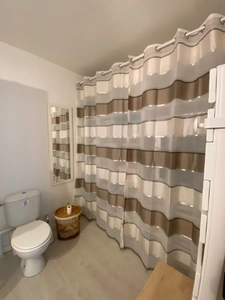 Charras - Maison 131 m² avec grange située sur une impasse  