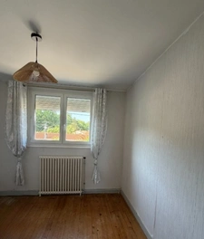 Soyaux. Maison mitoyenne de 102 m² avec garage et jardin 