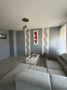 Soyaux. Maison mitoyenne de 102 m² avec garage et jardin 