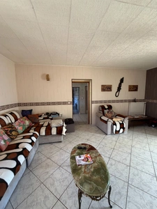 Cellefrouin. Maison 135 m² avec garage et véranda sur terrain de 12775 m²