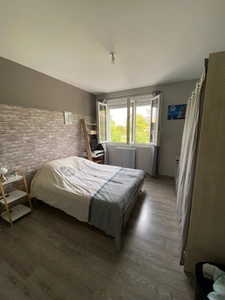 Cellefrouin. Maison 148 m² avec jardin et carport 