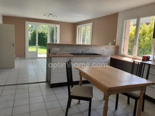  Grande famille ou artisan, grande villa 2 appartements  à GRIGNY-SUR-RHONE 
