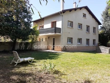  Famille nombreuses, location ou artisan, grande villa 2 appartements  à GRIGNY-SUR-RHONE 