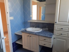 Grande famille ou artisan, vaste villa 2 appartements  à GRIGNY-SUR-RHONE 
