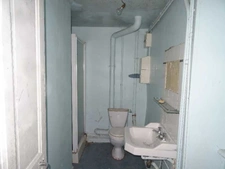 SECTEUR DOURNAZAC DANS UN VILLAGE MAISON 3 CHAMBRES A RENOVER EN TOTALITE AVEC GRANGES NON ATTENANTES