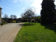 SECTEUR SAINT HILAIRE LES PLACES PROCHE DE NEXON EN HAUTE VIENNE MAGNIFIQUE MANOIR DU 17EME DE 280 M² HABITABLES SUR 17862 M² DE TERRAIN AVEC UN ETANG DE 6000 M² ET PISCINE