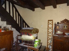SECTEUR DOURNAZAC ENSEMBLE IMMOBILIER DE DEUX HABITATIONS AVEC DEUX BELLES GRANGES ATTENANTES ET UNE DEPENDANCE AVEC FOUR A PAIN A RENOVER EN TOTALITE