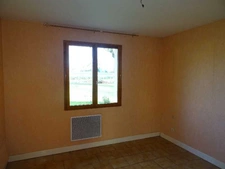 A VERNEUIL SUR VIENNE MAISON DE PLAIN PIED DE 95 M² 3 BELLES CHAMBRES SUR 1509 M² DE TERRAIN